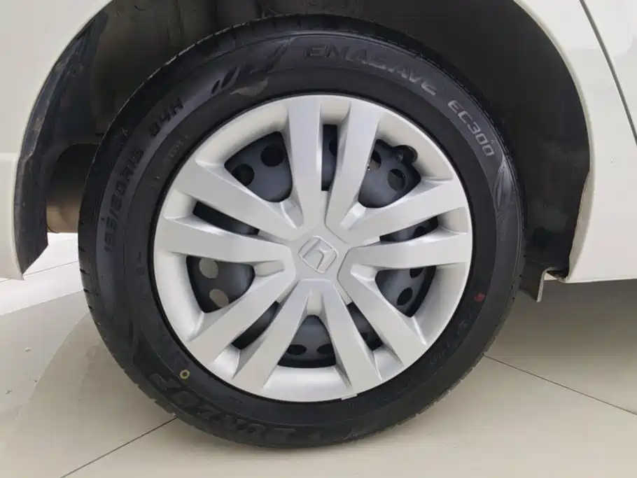Honda Fit — миниатюра 6