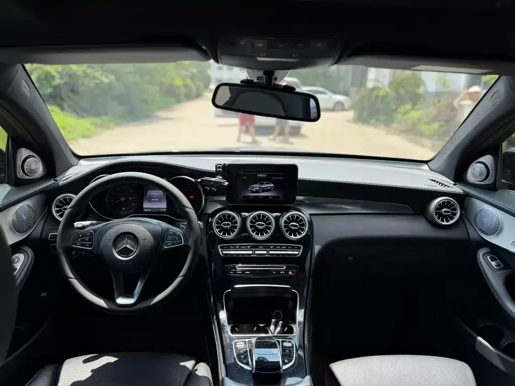 Mercedes-Benz GLC Coupe — миниатюра 9