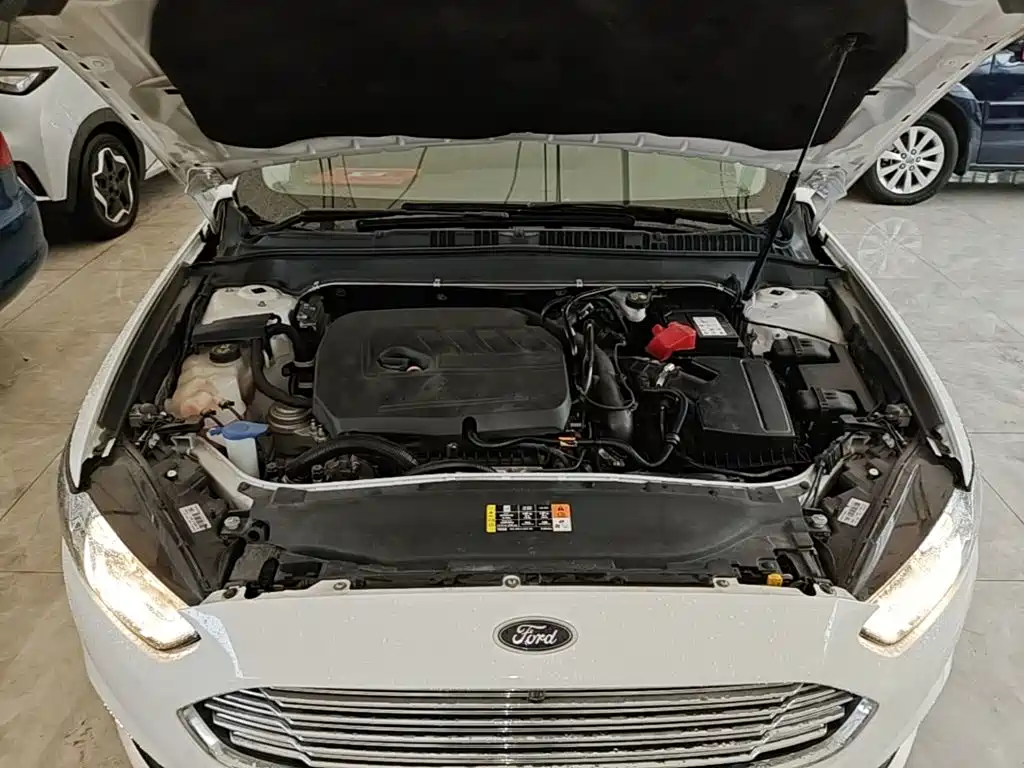 Ford Mondeo — миниатюра 20
