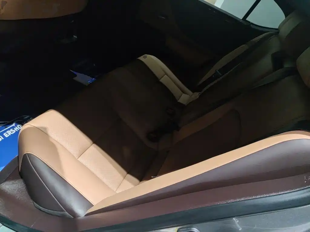 Lexus ES — миниатюра 17
