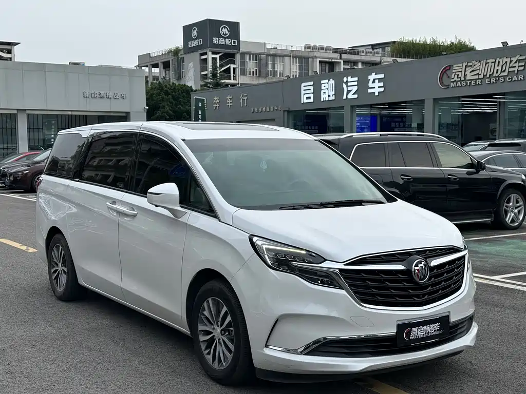 BUICK  GL8
