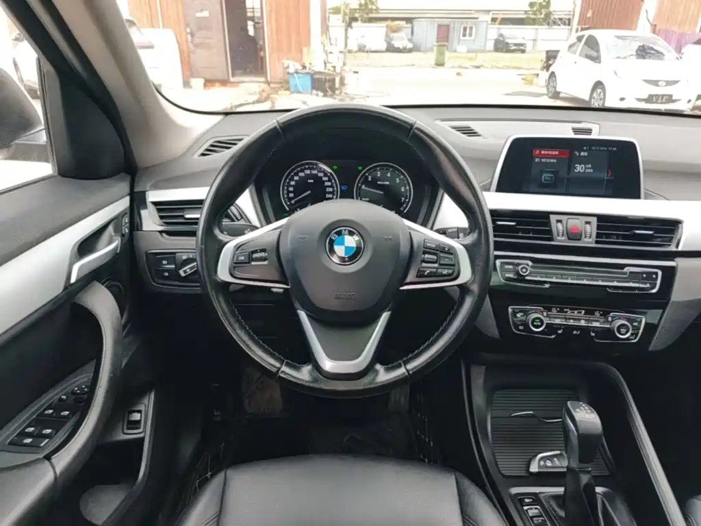 BMW X1 — миниатюра 11