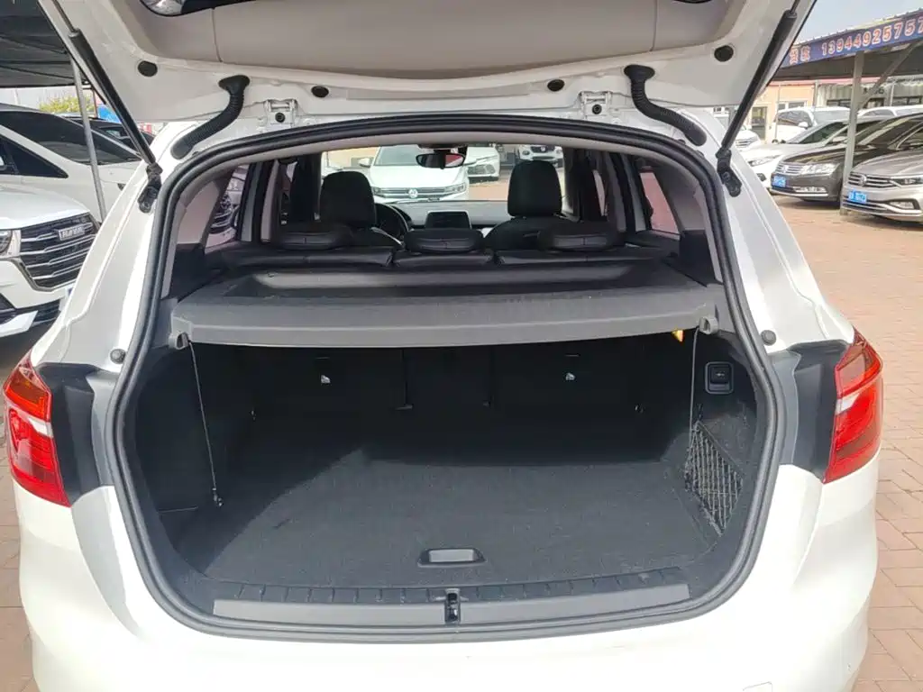BMW 2 Series Active Tourer — миниатюра 19
