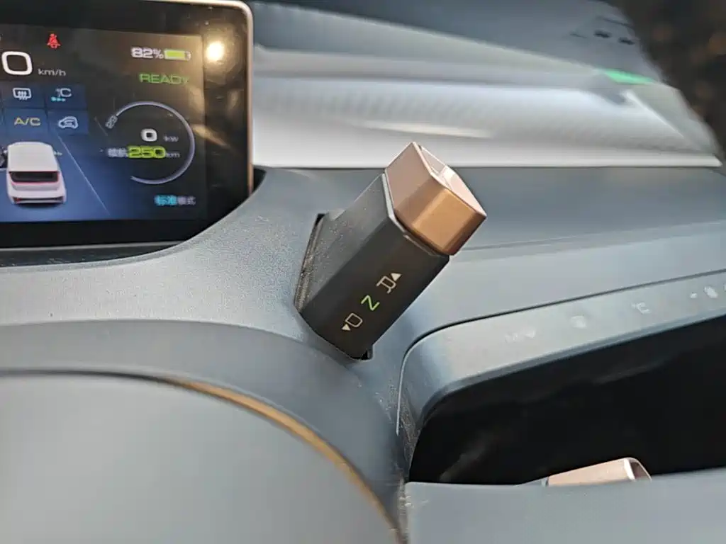 Wuling Nano EV — миниатюра 14