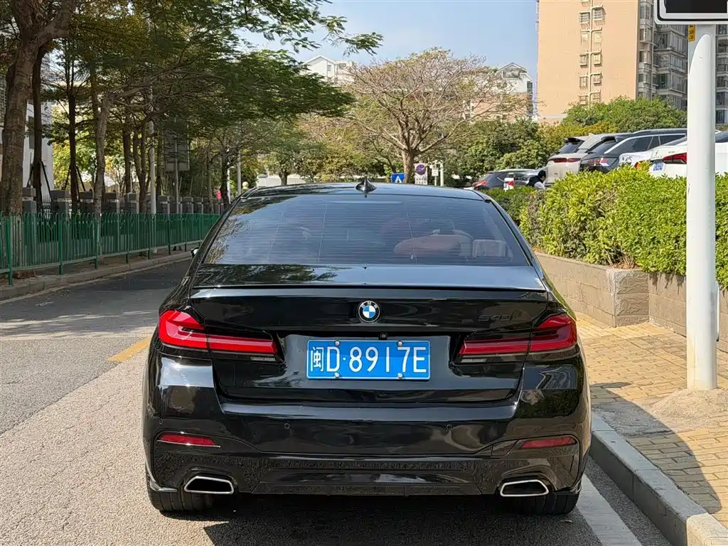 BMW 5 SERIES