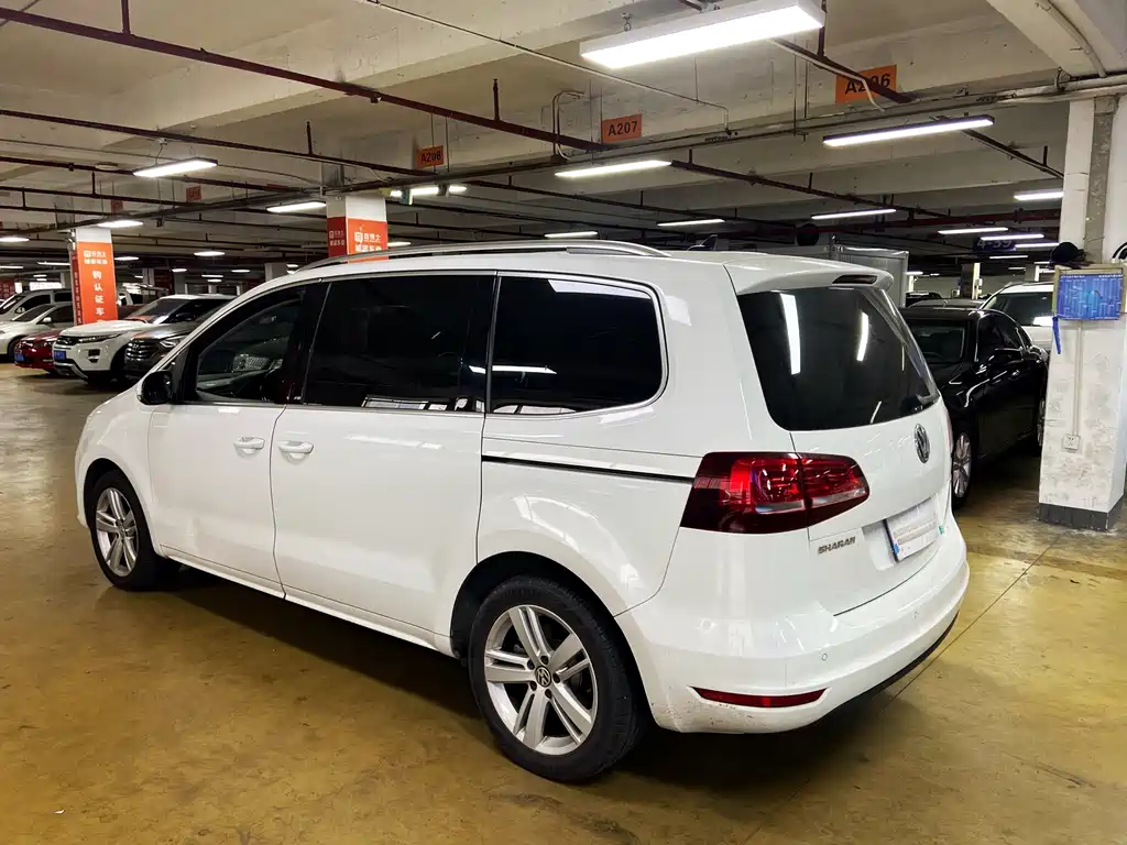 Volkswagen Sharan — миниатюра 6