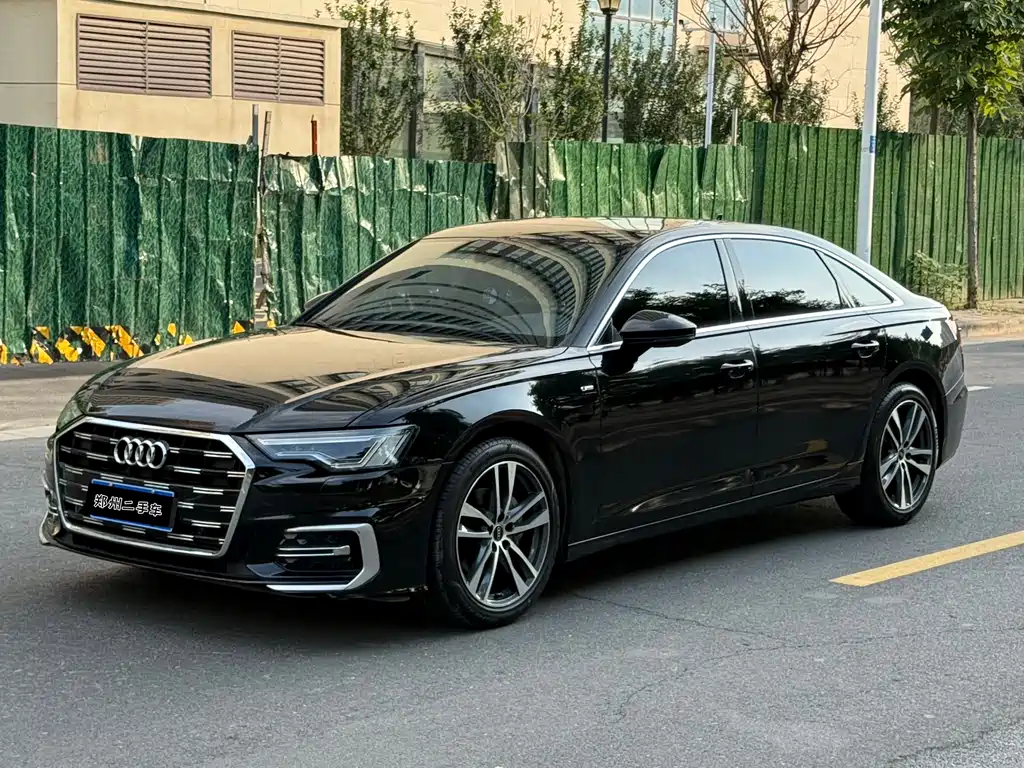 Audi A6L 2023 40 TFSI Luxury