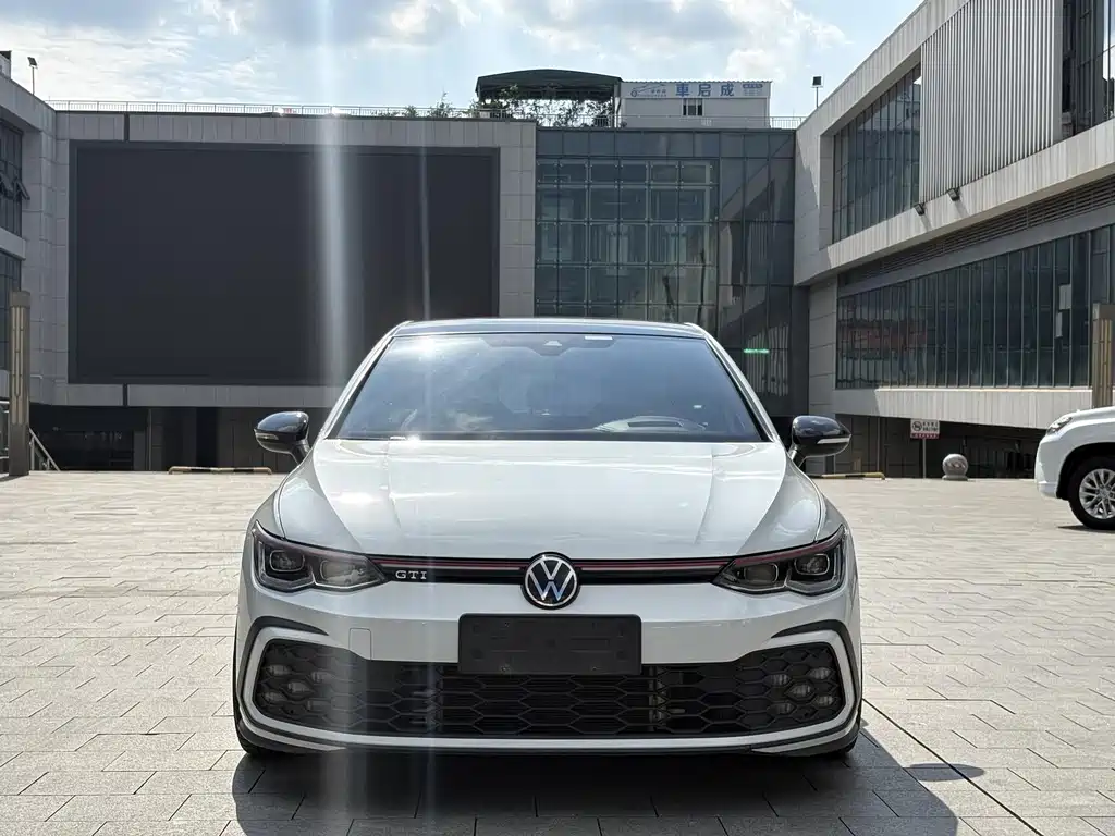 Volkswagen Golf GTI — миниатюра 2