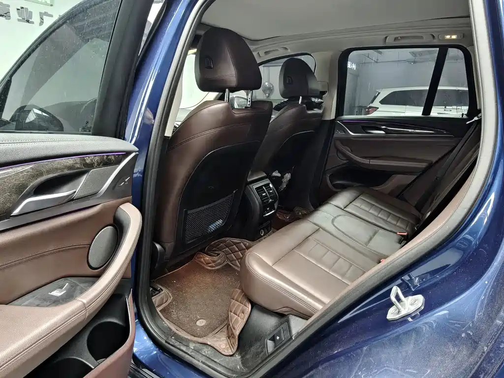 BMW X3 — миниатюра 9