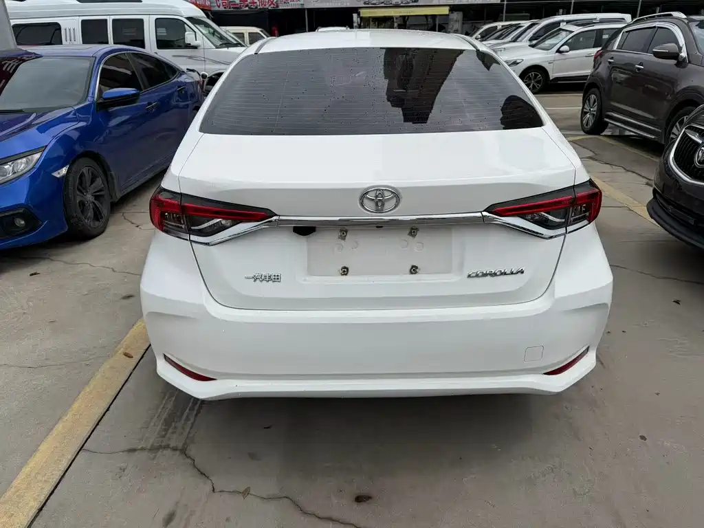 Toyota Corolla — миниатюра 9