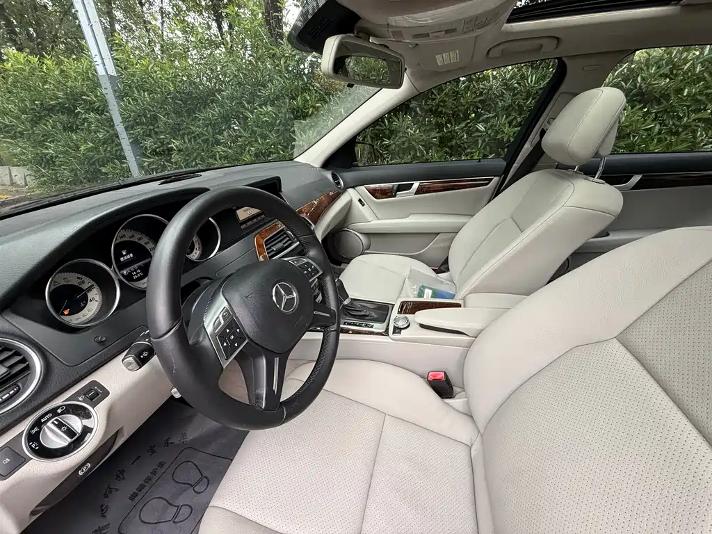Mercedes-Benz C-Class C 2013 C 260 Fashion Grand Edition