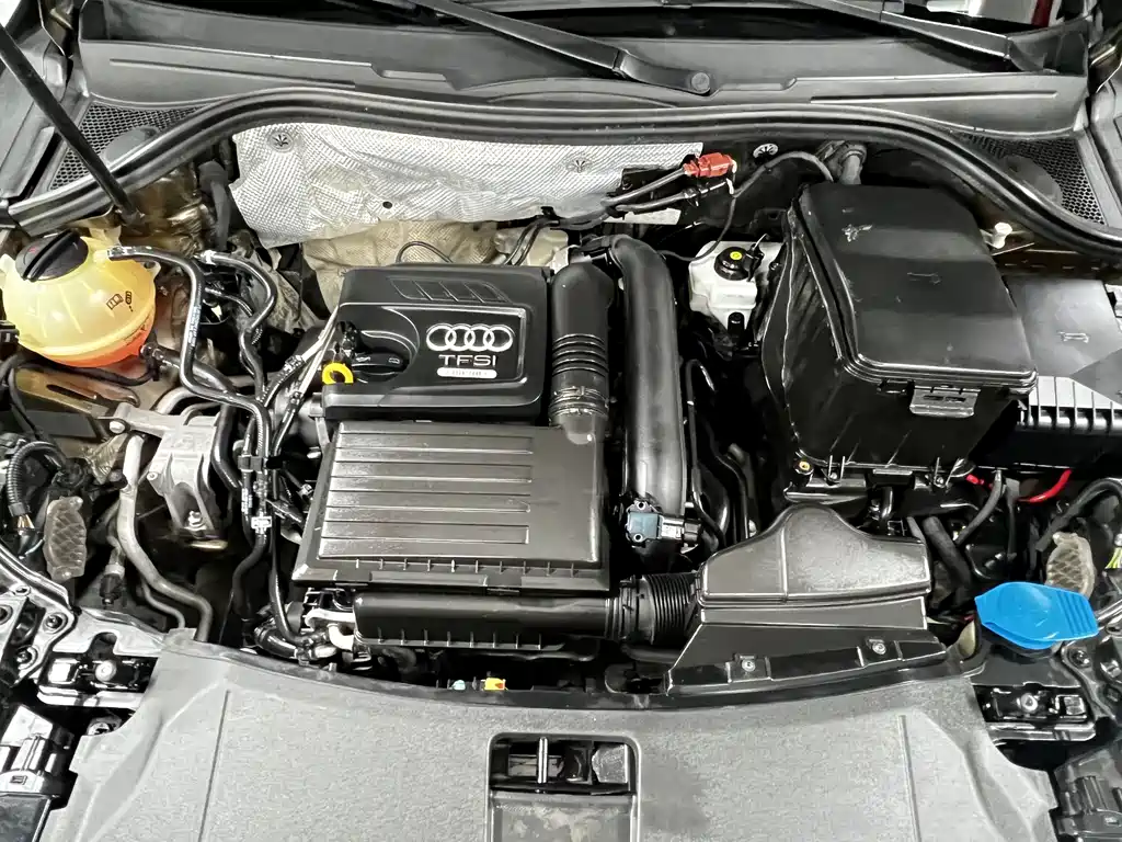 Audi Q3 2016 30 TFSI Fashion