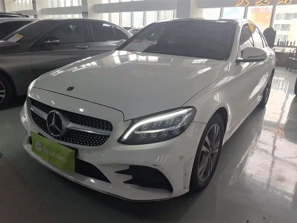 Mercedes-Benz C-Class 2021