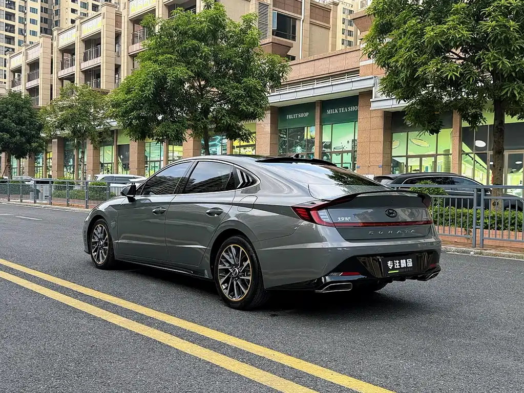 Hyundai Sonata — миниатюра 7