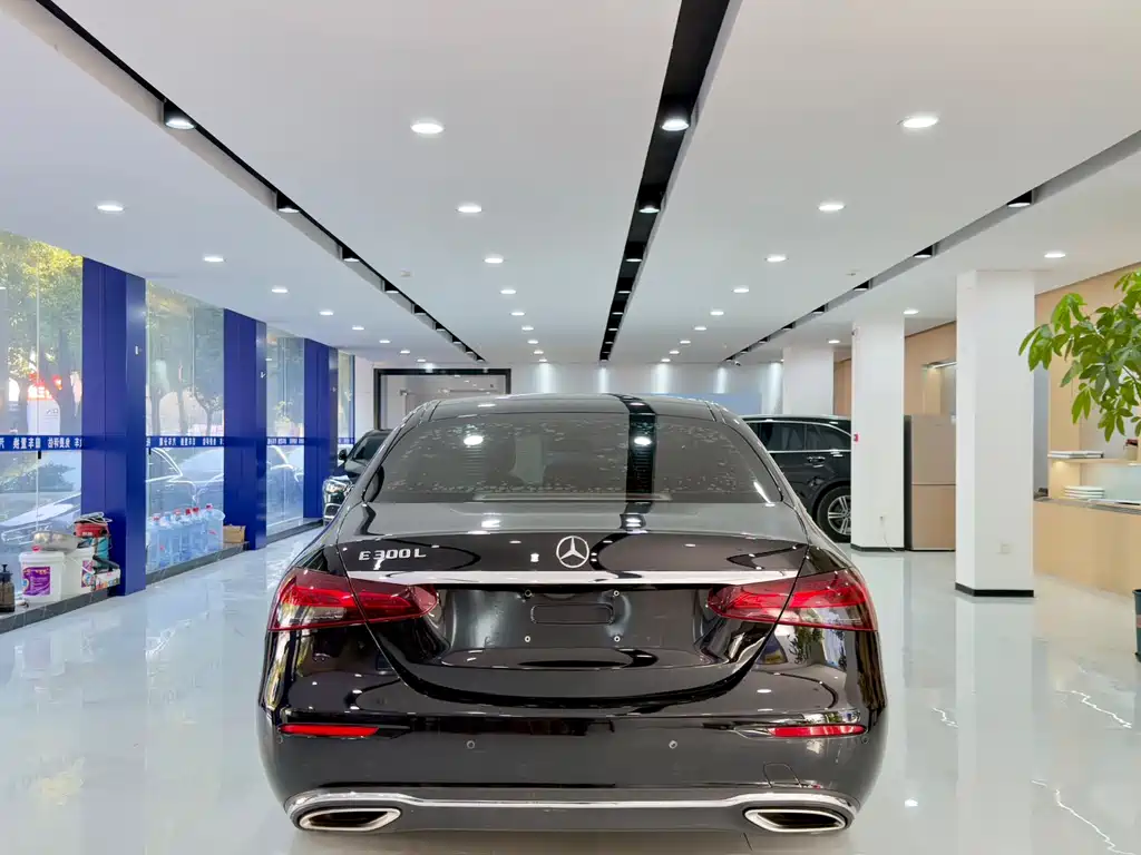 Mercedes-Benz E-Class E 2022 E 300 L Fashion