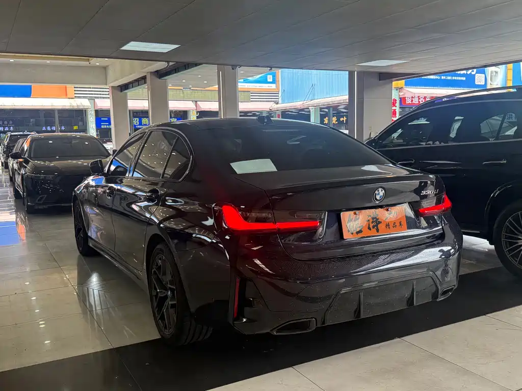 BMW 3 Series 3 2025 330Li M Sport