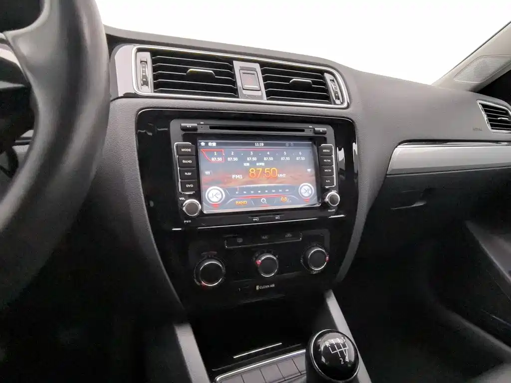 Volkswagen Sagitar — миниатюра 12