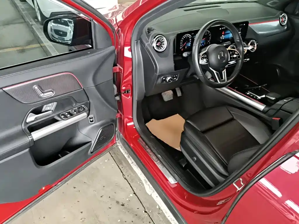 Mercedes-Benz GLA — миниатюра 16