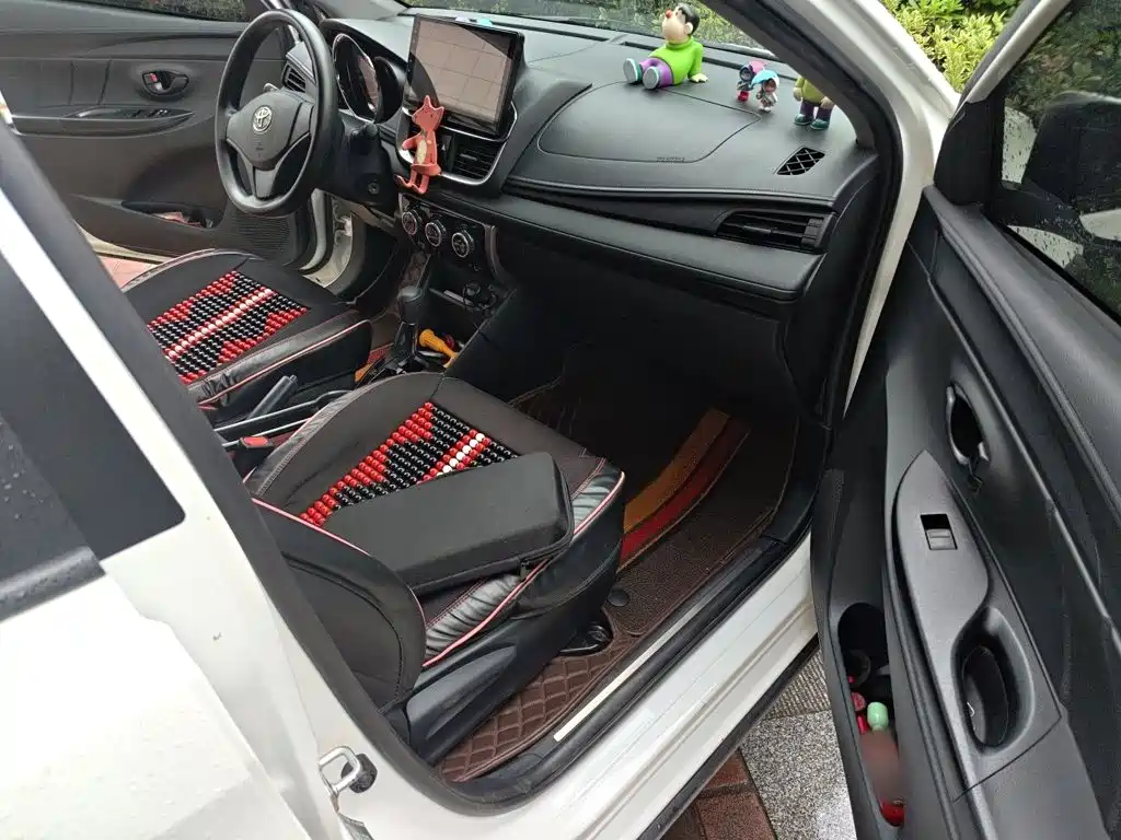 Toyota Yaris L — миниатюра 18