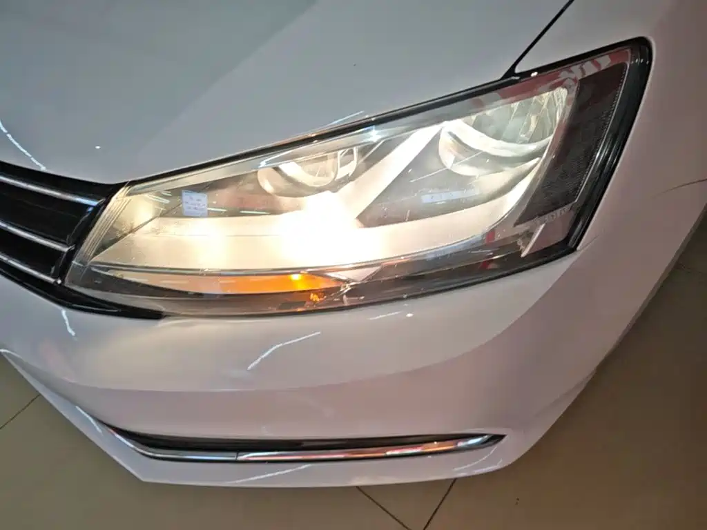 Volkswagen Sagitar — миниатюра 24