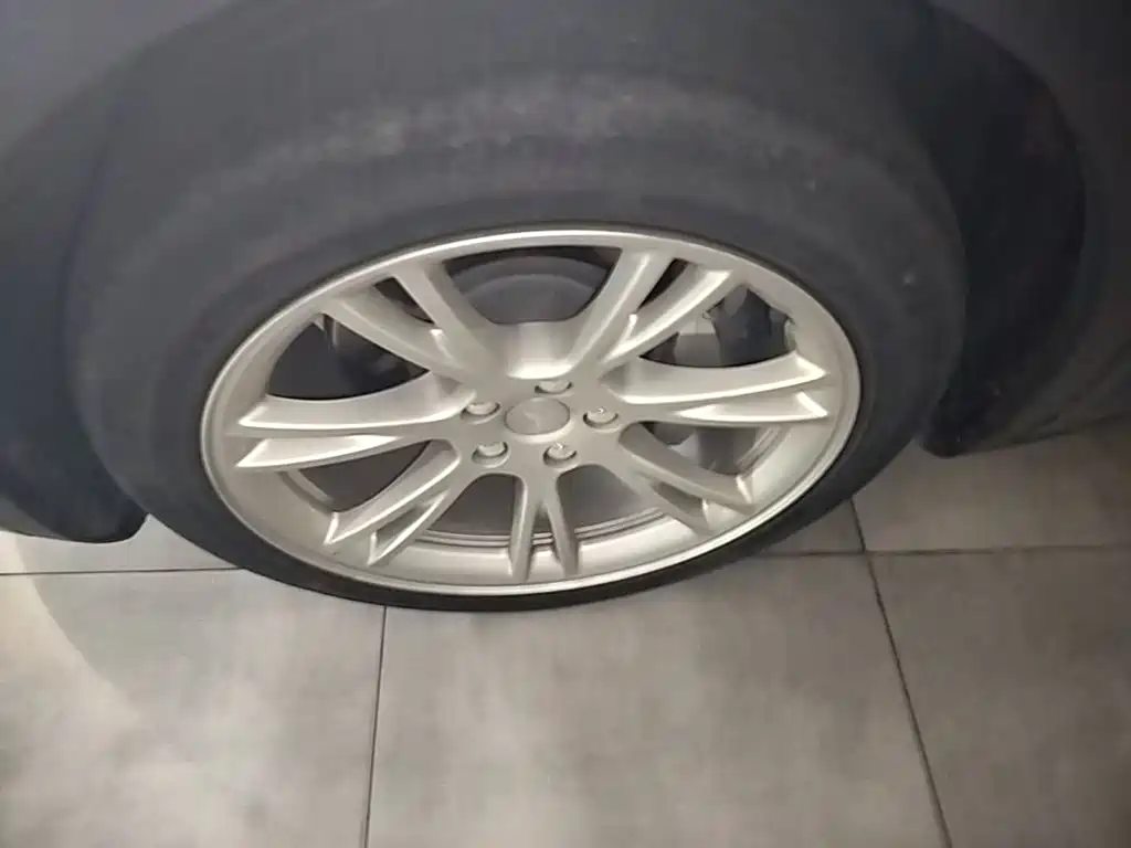 Tesla Model Y — миниатюра 23