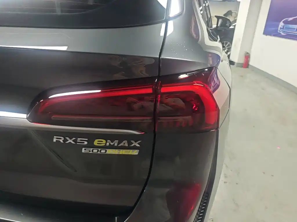 Roewe RX5 eMAX — миниатюра 8