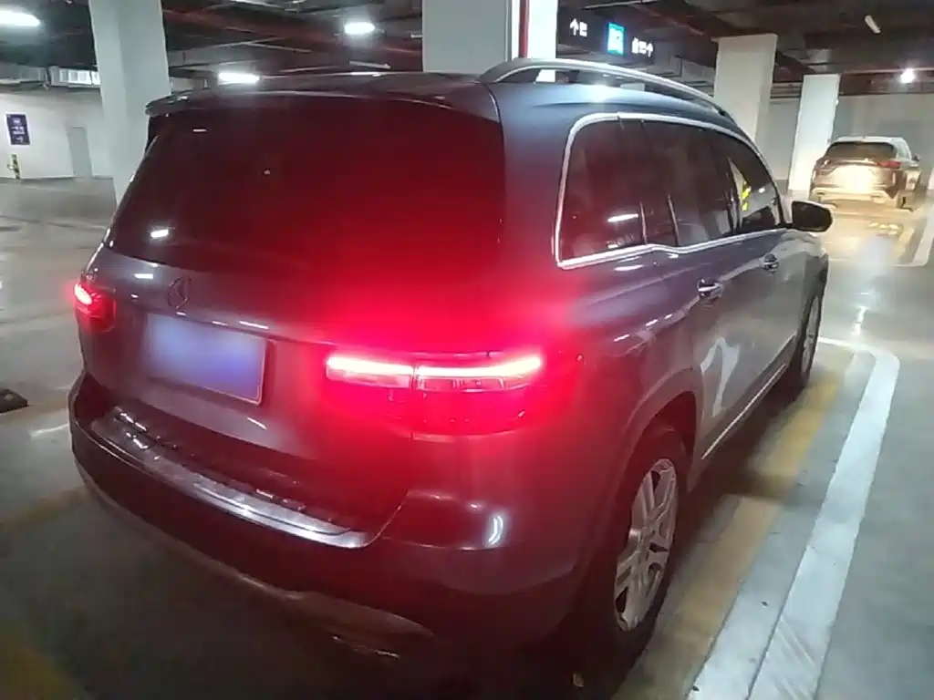 Mercedes-Benz GLB — миниатюра 7