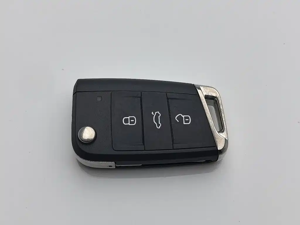 Volkswagen Tiguan L — миниатюра 19