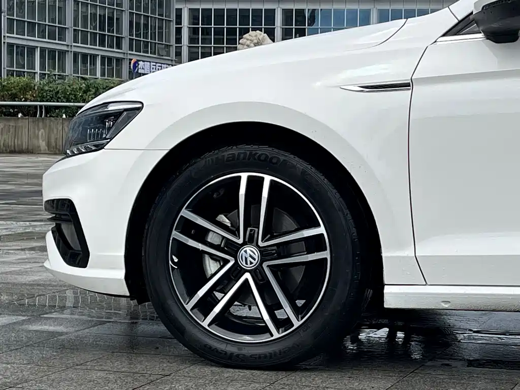 Volkswagen Lamando 2021 280TSI DSG Comfort