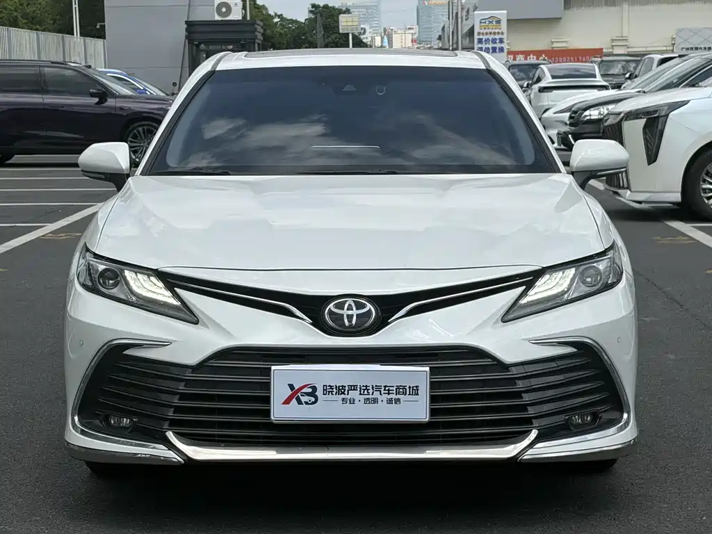 Toyota Camry — миниатюра 2