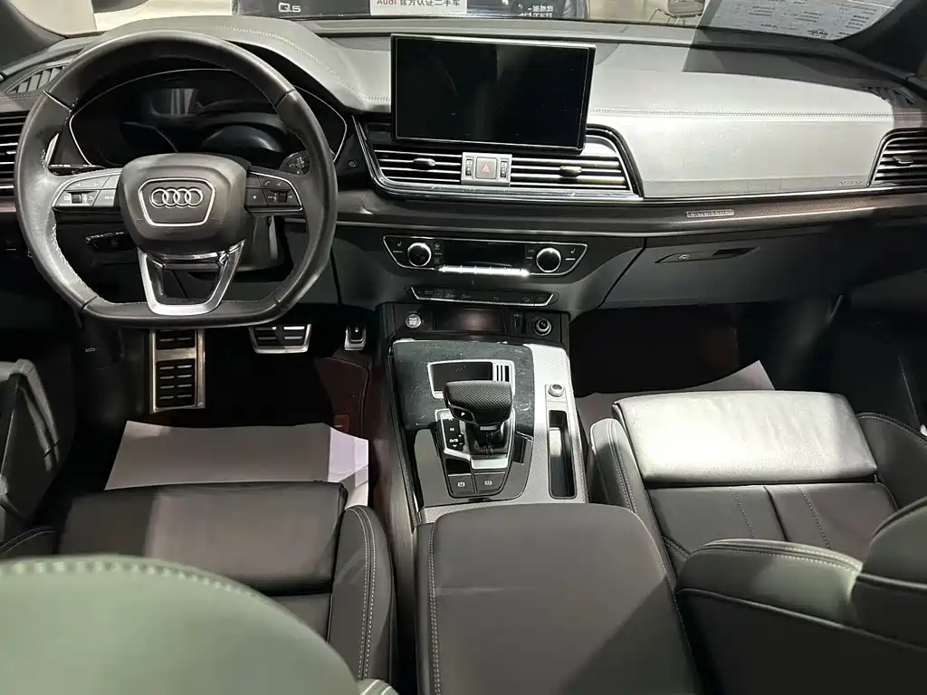 Audi Q5L 40 TFSI Luxury Dynamic Type, фото 7