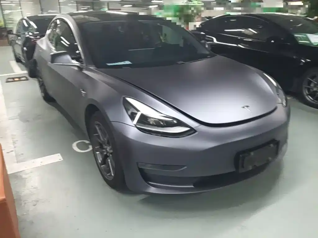 Tesla Model 3 — миниатюра 4