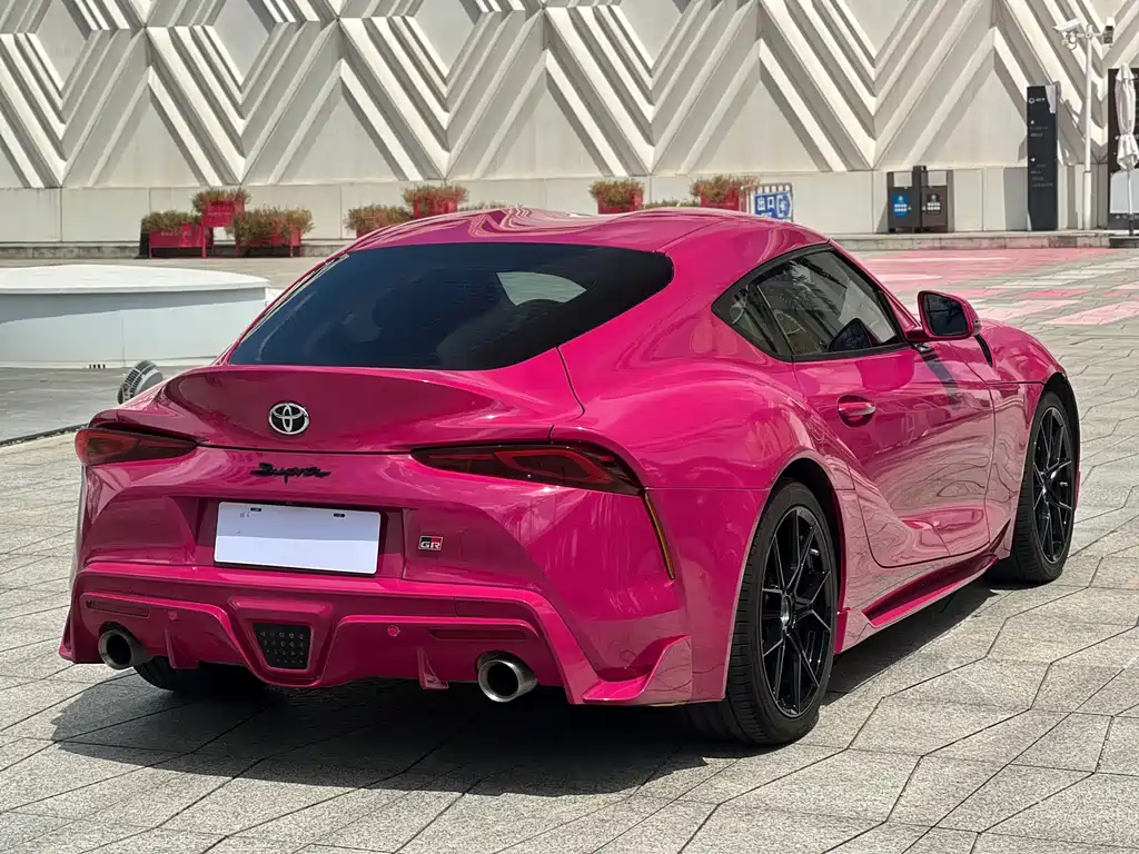 Toyota Supra — миниатюра 6