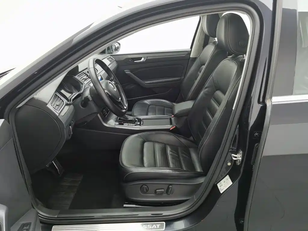 Volkswagen Passat — миниатюра 10