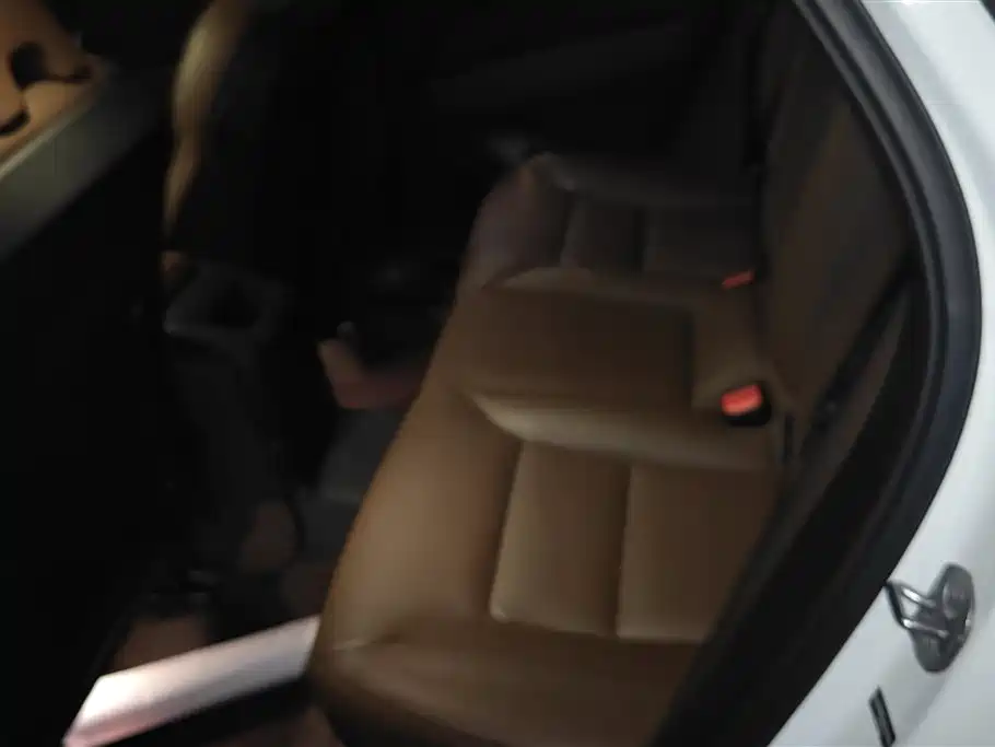 VOLVO XC60 PLUG IN HYBRID