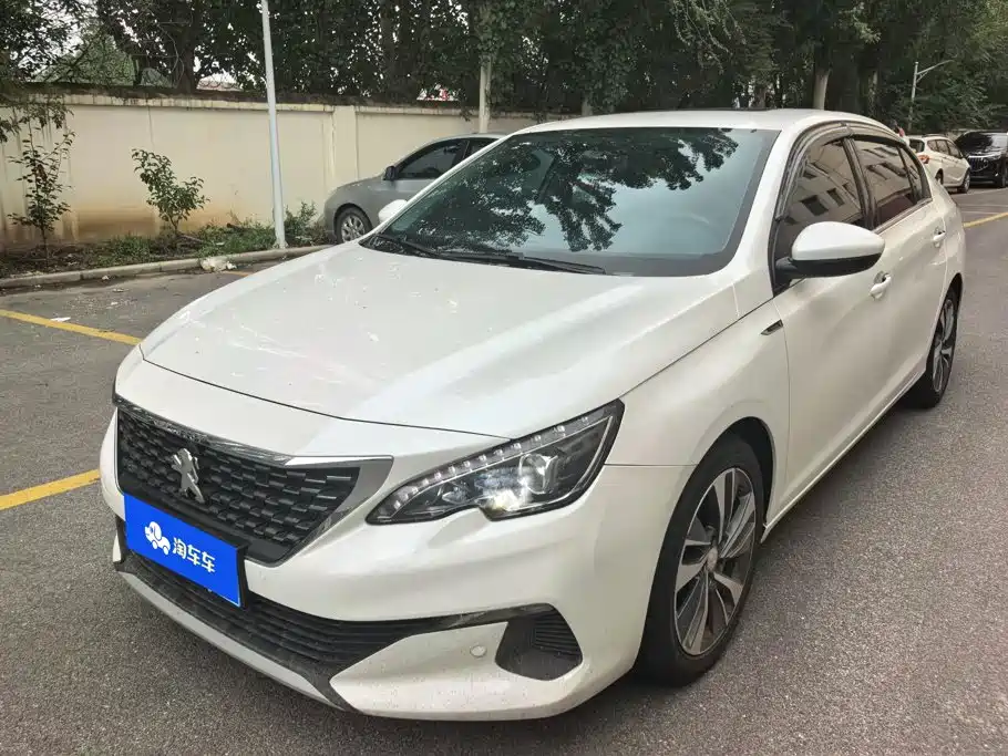 Peugeot 408