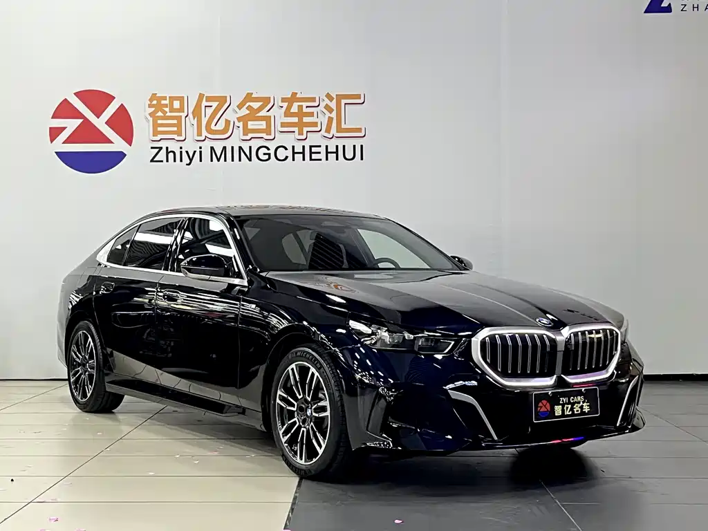 BMW 5 Series 5 2024 530Li Lead M Sport