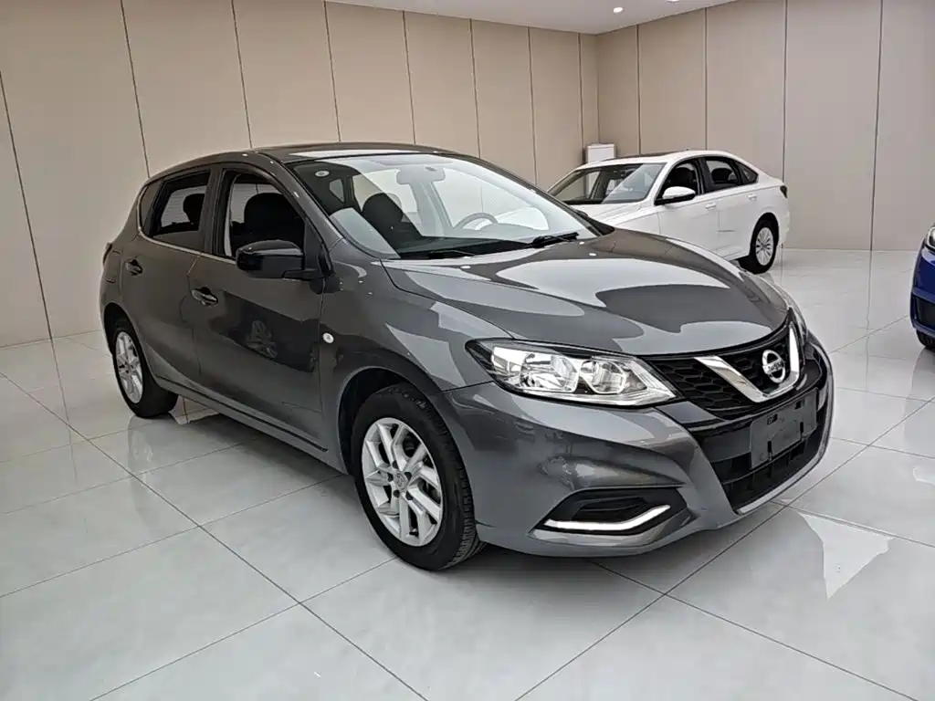 Nissan Tiida 2021 1.6L CVT