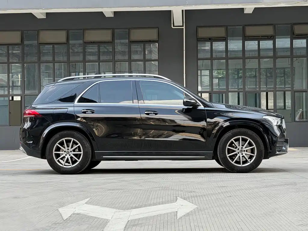 Mercedes-Benz GLE (Import) — миниатюра 5