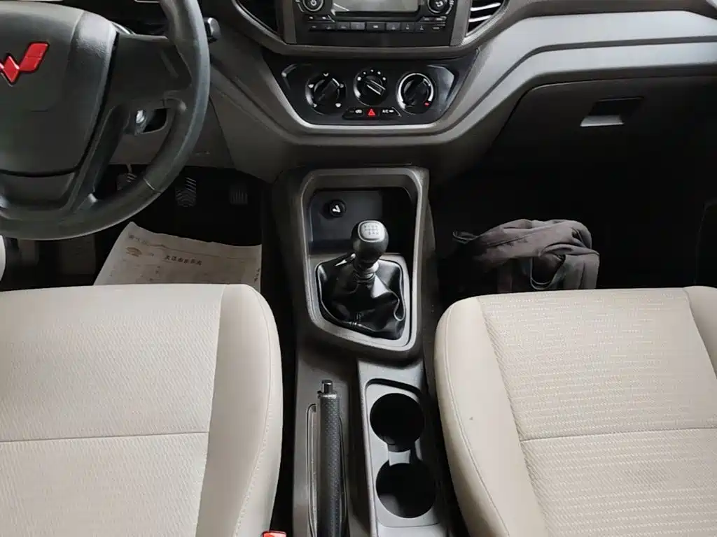 Wuling Hongguang V — миниатюра 14
