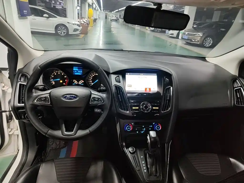 Ford Focus — миниатюра 10