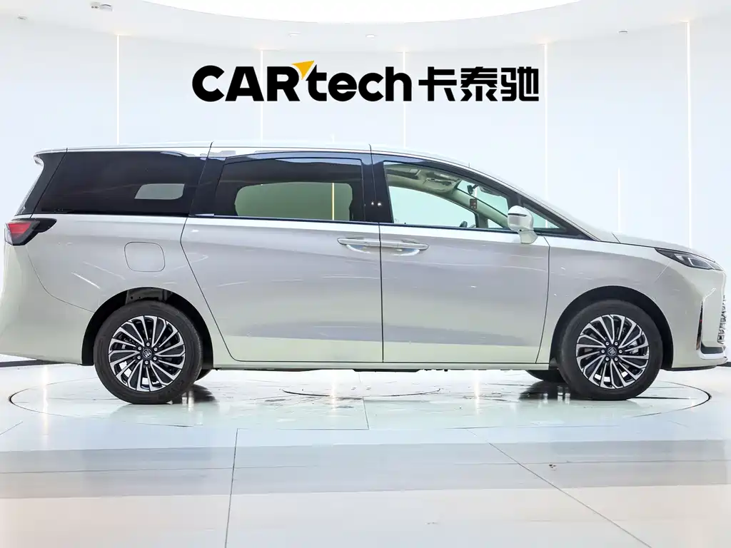 Buick GL8 Hybrid — миниатюра 5