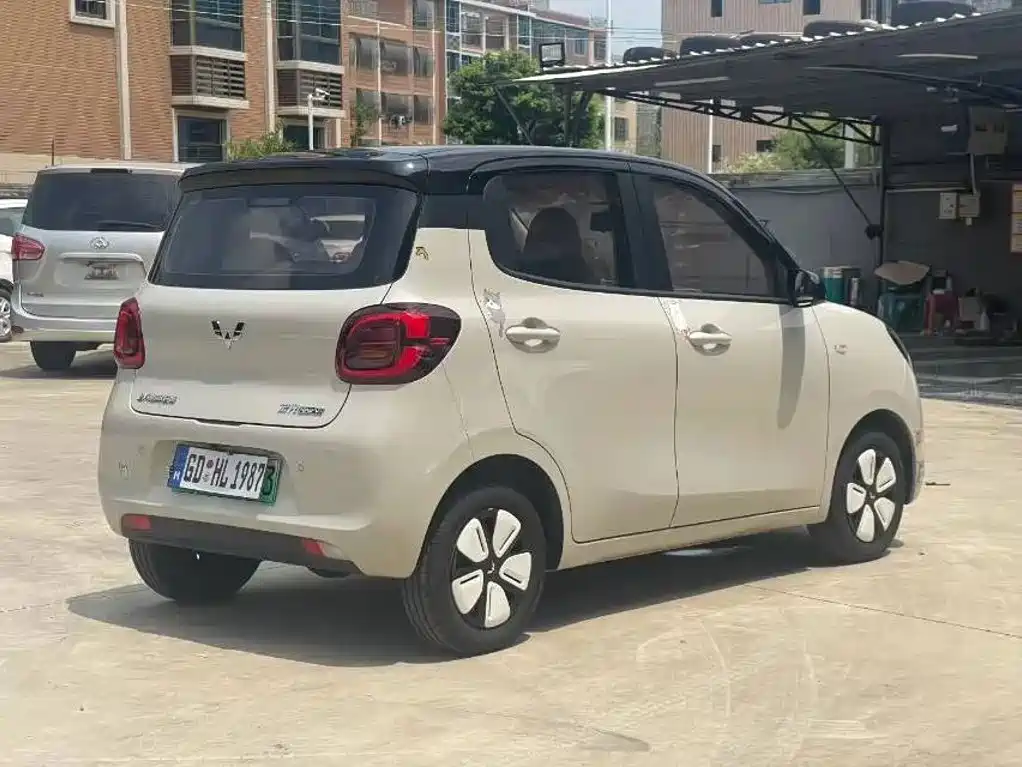 Wuling MINIEV — миниатюра 9
