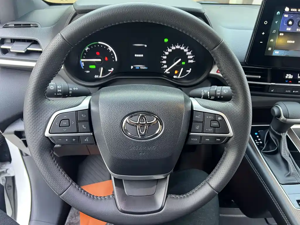 Toyota Sienna — миниатюра 13