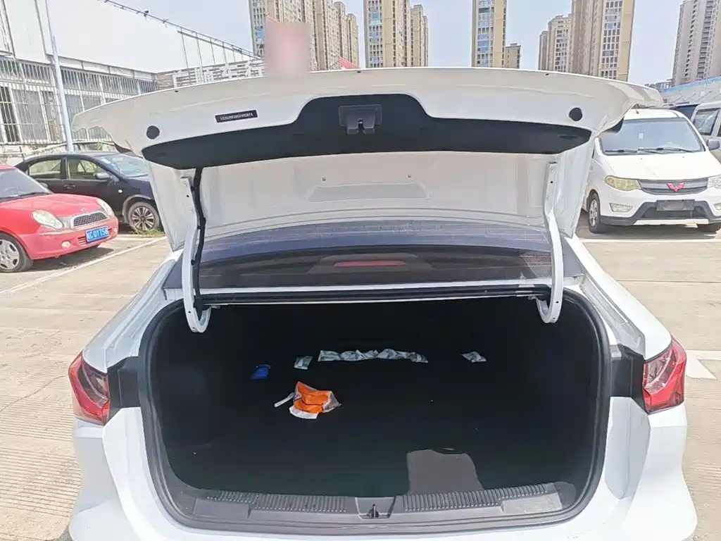 Roewe i5 — миниатюра 19