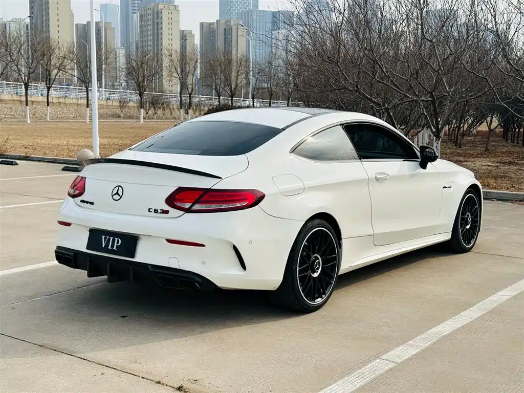 MERCEDES-BENZ C CLASS AMG
