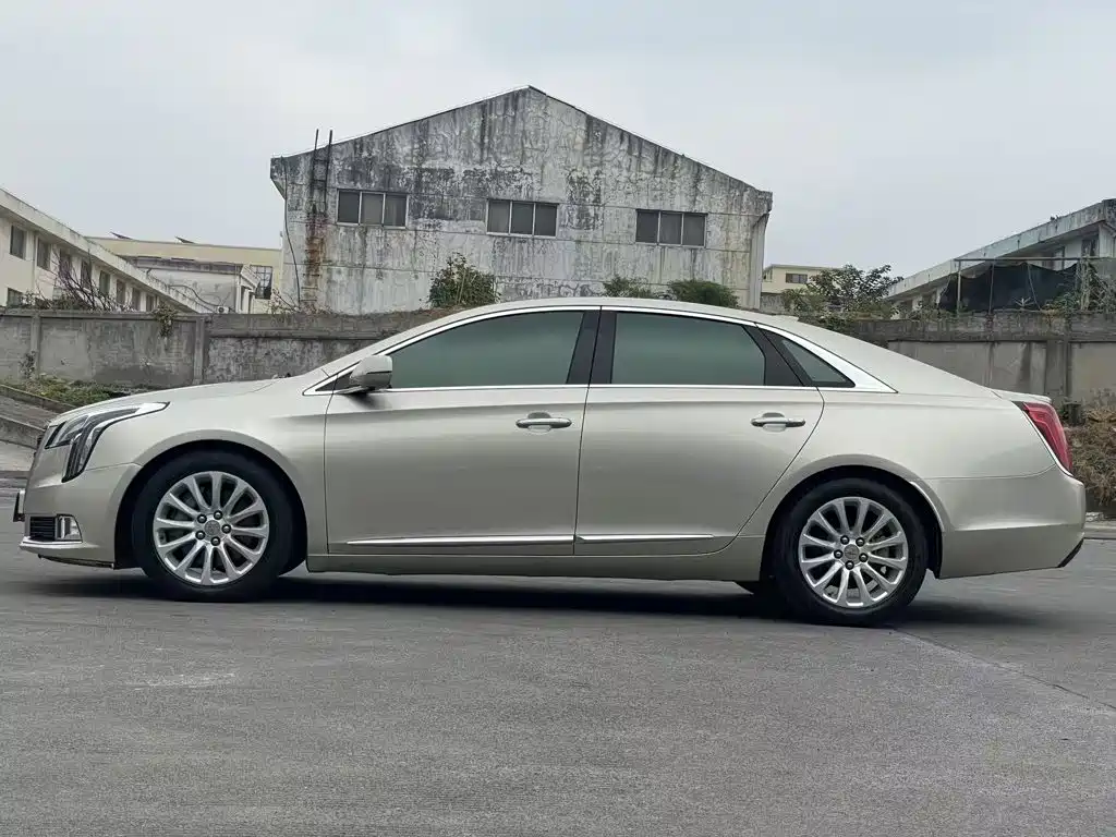 Cadillac XTS — миниатюра 3