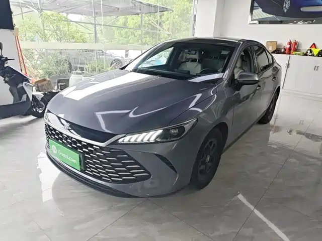 2025 BYD Qin