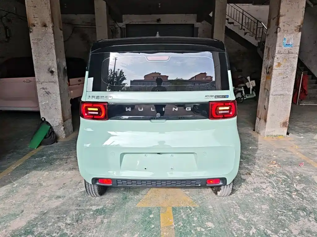 Wuling MINIEV — миниатюра 6