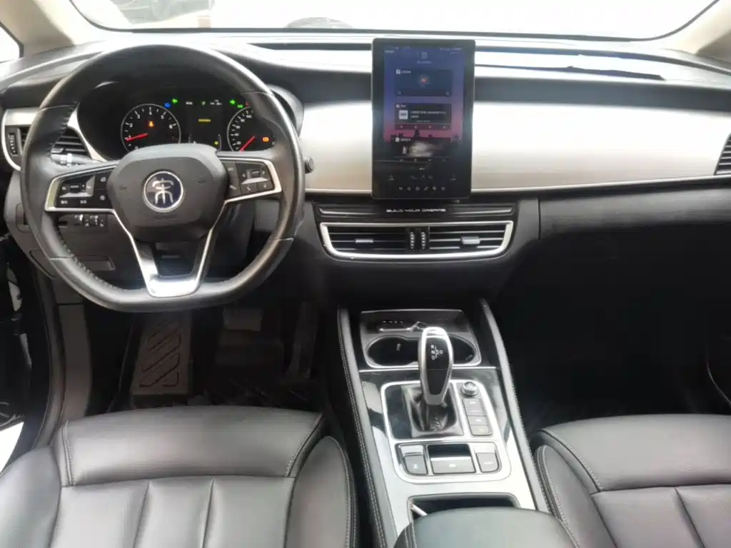 BYD MAX — миниатюра 10
